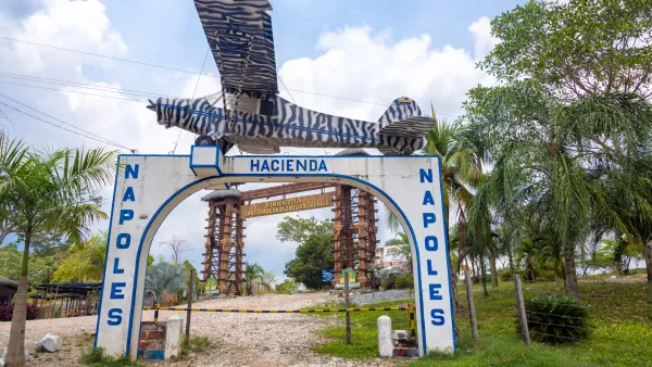 Hacienda Nápoles Puerto Triunfo - Imagen 1