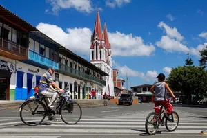Vuelta Oriente Tour - Imagen 2
